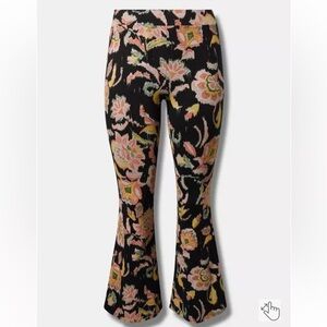 Torrid Floral Patterned Flare Leggings